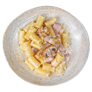 rigatoni panna prosciutto & funghi